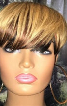 Load image into Gallery viewer, Glueless Ombre 1B/27 Color Pixie Cut Human Hair Wigs.(GLUELESS)
